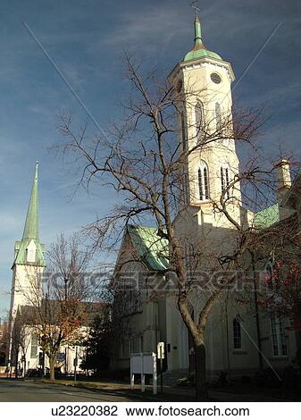Stock Image -  Fredericksburg, VA, Virginia, Courthouse, Princess Anne Street, Gothic Revival building. Fotosearch