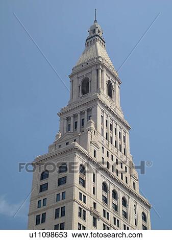 Stock Image -  Hartford, CT, Connecticut, downtown, Travelers Building. Fotosearch