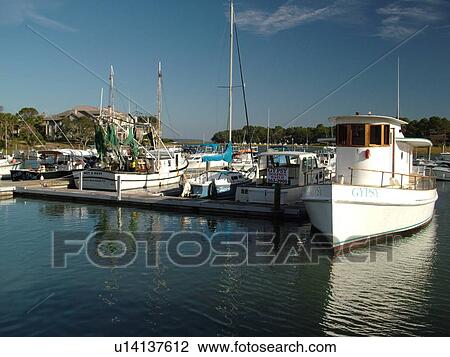 Hilton Head Island, SC, South Carolina, Sea Pines, South Beach Marina View Large Photo Image Stock Image - Hilton Head Island, SC, South Carolina, Sea Pines, South Beach Marina. Fotosearch