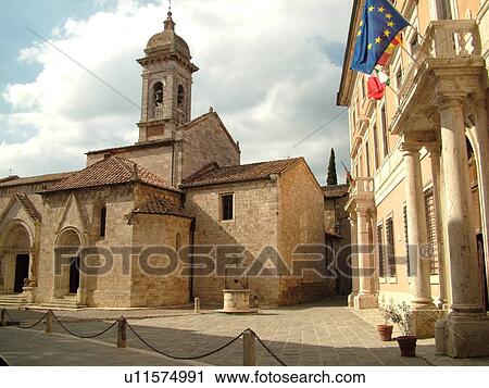 Stock Image -  Italy, San Quirico d'Orcia, Toscana, Tuscany, Europe, 12th-century Romanesque Collegiata in the small town of San Quirico d'Orcia.. Fotosearch