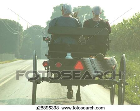 Stock Photo -  Lancaster County, PA, Pennsylvania, Amish, horse and buggy. Fotosearch