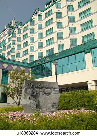 Ledyard, CT, Connecticut, Foxwoods Resort Casino View Large Photo Image Picture - Ledyard, CT, Connecticut, Foxwoods Resort Casino. Fotosearch