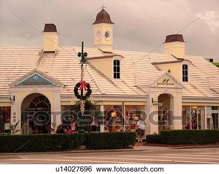 Lido Key, Sarasota, FL, Florida, City Island, St. Armands Circle, restaurant, shopping district View Large Photo Image Stock Photograph - Lido Key, Sarasota, FL, Florida, City Island, St. Armands Circle, restaurant, shopping district. Fotosearch