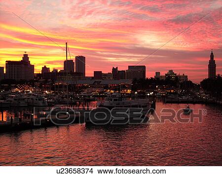 Miami, FL, Florida, Biscayne Bay, Bayside Marketplace, Miamarina, sunset, skyline View Large Photo Image Picture - Miami, FL, Florida, Biscayne Bay, Bayside Marketplace, Miamarina, sunset, skyline. Fotosearch