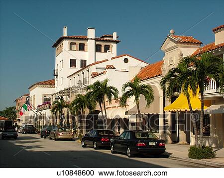 Stock Image -  Palm Beach, FL, Florida, downtown, Worth Avenue, shopping district, exclusive shops. Fotosearch