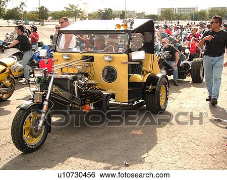 Pompano Beach, FL, Florida, Bike Rally, Harley Davidson, choppers View Large Photo Image Stock Photograph - Pompano Beach, FL, Florida, Bike Rally, Harley Davidson, choppers. Fotosearch