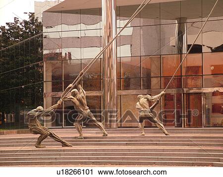 Stock Image -  Richmond, VA, Virginia, Downtown, Financial District, James Center. Fotosearch