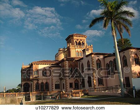 Sarasota, FL, Florida, The John and Mable Ringling Museum, Ca' d'Zan, Ringling's Winter Residence, ca. 1926 Venetian Palace View Large Photo Image Stock Photo - Sarasota, FL, Florida, The John and Mable Ringling Museum, Ca' d'Zan, Ringling's Winter Residence, ca. 1926 Venetian Palace. Fotosearch