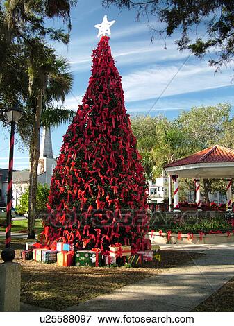 Stock Photo -  St. Augustine, FL, Florida, The Old City, Plaza de la Constitucion, Christmas Tree. Fotosearch