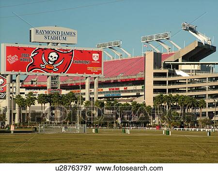 Stock Photo -  Tampa, FL, Florida, Tampa Bay, Raymond James Stadium, Tampa Bay Buccaneers, football, Outback Bowl Game. Fotosearch