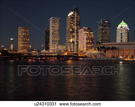 Stock Image -  Tampa, FL, Florida, Tampa Bay, Garrison Channel, downtown skyline, evening. Fotosearch