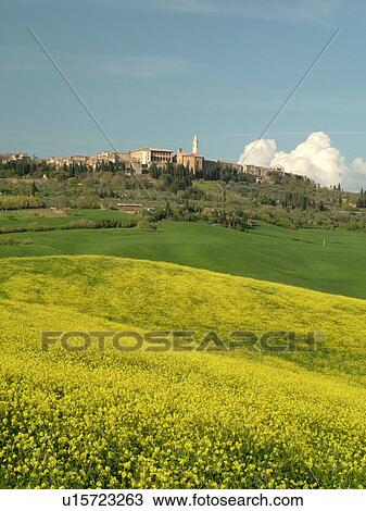 Stock Image -  Tuscany, Italy, Pienza, Toscana, Europe, Scenic view of the Renaissance hilltop town of Pienza.. Fotosearch