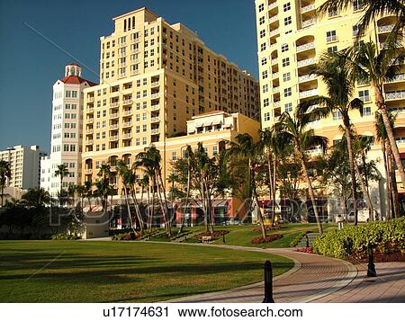 West Palm Beach, FL, Florida, downtown, city park, resorts, hotels View Large Photo Image Stock Image -  West Palm Beach, FL, Florida, downtown, city park, resorts, hotels. Fotosearch