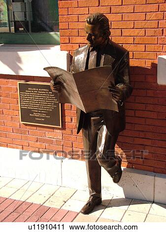 Ybor City, FL, Florida, Tampa, Tampa Bay, downtown, Centro Ybor, statue of a man reading a newspaper View Large Photo Image Stock Image - Ybor City, FL, Florida, Tampa, Tampa Bay, downtown, Centro Ybor, statue of a man reading a newspaper. Fotosearch