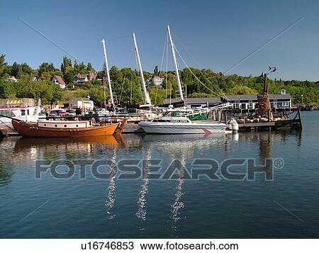 Stock Image -  Bayfield, WI, Wisconsin, Lake Superior, lakefront, marina, harbor. Fotosearch