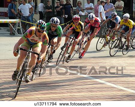 Picture -  Burlington, VT, Vermont, Green Mountain Stage Race, Criterium, men biking. Fotosearch
