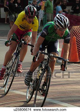 Picture -  Burlington, VT, Vermont, Green Mountain Stage Race, Criterium, men biking. Fotosearch