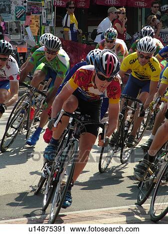 Stock Image -  Burlington, VT, Vermont, Green Mountain Stage Race, Criterium, men biking. Fotosearch