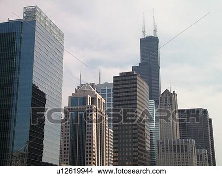 Chicago, IL, Illinois, Windy City, Downtown, skyline, Sears Tower View Large Photo Image Picture - Chicago, IL, Illinois, Windy City, Downtown, skyline, Sears Tower. Fotosearch