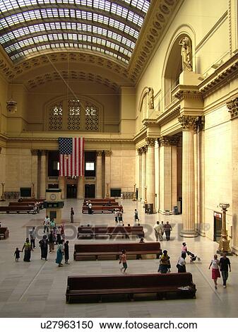 Stock Image -  Chicago, IL, Illinois, Windy City, Downtown, Union Station, interior. Fotosearch