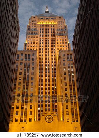 Stock Photo -  Chicago, IL, Illinois, Windy City, Downtown, Chicago Board of Trade, evening. Fotosearch