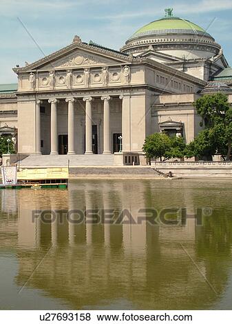 Stock Photo -  Chicago, IL, Illinois, Windy City, Hyde Park, Midway Area, Museum of Science & Industry, Greek Revival Building, Jackson Park. Fotosearch