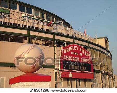 Stock Photograph -  Chicago, IL, Illinois, Windy City, Wrigley Field, MLB, Baseball, Chicago Cubs. Fotosearch