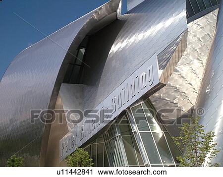 Stock Image -  Cleveland, OH, Ohio, Case Western Reserve University, Weatherhead School of Management, Peter B. Lewis Building, Architect Frank O. Gehry, University Circle Area. Fotosearch