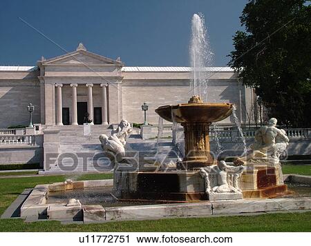 Stock Image -  Cleveland, OH, Ohio, Wade Park, Cleveland Museum of Art, Fine Arts Garden, University Circle Area. Fotosearch