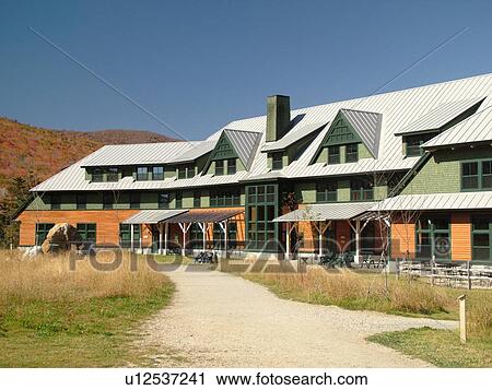 Stock Image -  Crawford Notch, NH, New Hampshire, White Mountains, Crawford House. Fotosearch