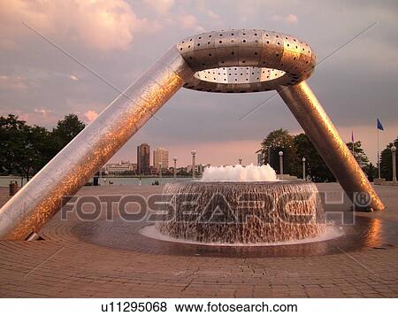 Stock Photo -  Detroit, MI, Michigan, Downtown, Riverfront, fountain. Fotosearch