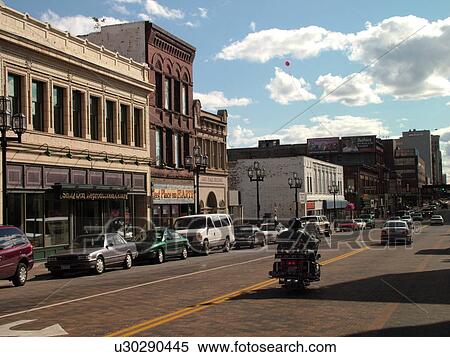 Stock Photography -  Duluth, MN, Minnesota, Downtown, Superior Street. Fotosearch