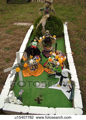 Stock Image -  East Wareham, MA, Massachusetts, Plymouth County, Cemetery, gravesite, fall decorations. Fotosearch