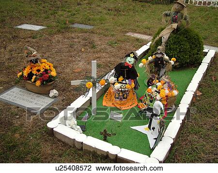 Stock Image -  East Wareham, MA, Massachusetts, Plymouth County, Cemetery, gravesite, fall decorations. Fotosearch