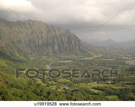 Stock Photo -  Honolulu, Oahu, HI, Hawaii, Windward Coast, Pali Highway, Hwy 61, Nuuanu Pali Lookout, Highway H3. Fotosearch