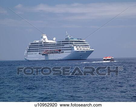 Lahaina, Maui, HI, Hawaii, West Maui, Auau Channel, cruise ship View Large Photo Image Stock Image - Lahaina, Maui, HI, Hawaii, West Maui, Auau Channel, cruise ship. Fotosearch