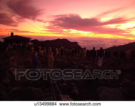 Maui, HI, Hawaii, Haleakala National Park, Haleakala Visitor Center Overlook, volcano, sunrise View Large Photo Image Picture - Maui, HI, Hawaii, Haleakala National Park, Haleakala Visitor Center Overlook, volcano, sunrise. Fotosearch