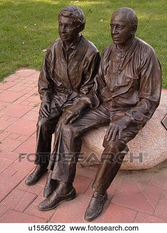Midland, MI, Michigan, Riverfront Park, The Couple statue, Friends of the Gerstackers View Large Photo Image Stock Image - Midland, MI, Michigan, Riverfront Park, The Couple statue, Friends of the Gerstackers. Fotosearch