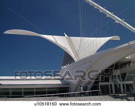 Stock Image -  Milwaukee, WI, Wisconsin, Downtown, Milwaukee Art Museum, lakefront. Fotosearch