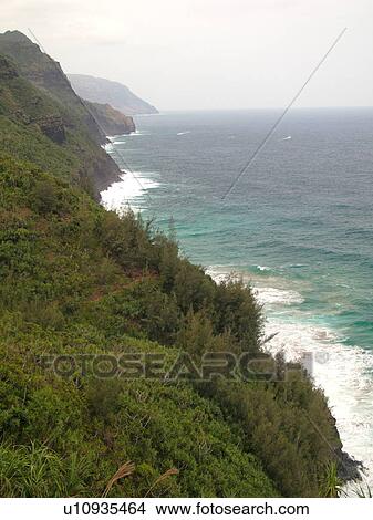 Picture -  Napali Coast, Kauai, HI, Hawaii, North Shore, Na Pali, Kalalau Trail, steep cliffs. Fotosearch