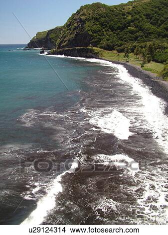 Picture -  Piilani Highway, Maui, HI, Hawaii, Hana Coast, East Maui, North Shore, Haleakala National Park, Lelekea Bay. Fotosearch