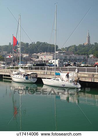 Stock Photograph -  Port Washington, WI, Wisconsin, Lake Michigan, marina, harbor. Fotosearch