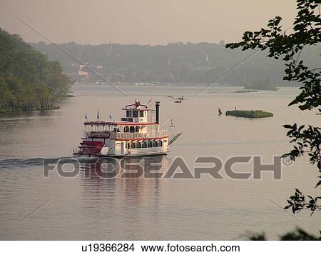 Picture -  Stillwater, MN, Minnesota, WI, Wisconsin, St. Croix River, Paddle Wheeler, Anastasia, riverboat. Fotosearch