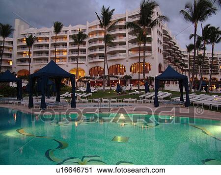 Wailea, Maui, HI, Hawaii, Wailea Point, The Fairmont Kea Lani Maui Resort, evening View Large Photo Image Stock Image -  Wailea, Maui, HI, Hawaii, Wailea Point, The Fairmont Kea Lani Maui Resort, evening. Fotosearch