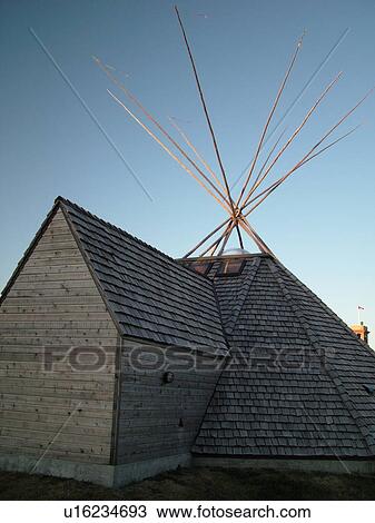 Stock Image -  Winnipeg, Canada, MB, Manitoba, Circle of Life Thunderbird House, Aboriginal people, First Nations Maa-Doo-Doo-Sung, sweat lodge. Fotosearch
