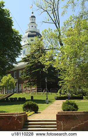 Stock Photo -  Annapolis, MD, Maryland, Chesapeake Bay, The Maryland State House, State Capitol Building. Fotosearch