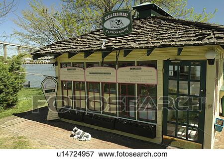 Stock Photo -  Chesapeake City, MD, Maryland, Chesapeake Bay, Historic Village, Canal Creamery Ice Cream Shoppe. Fotosearch