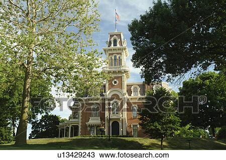 Des Moines, IA, Iowa, Art Center View Large Photo Image Stock Image - Des Moines, IA, Iowa, Art Center. Fotosearch