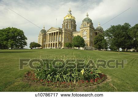 Des Moines, IA, Iowa, State Capitol Building View Large Photo Image Stock Photo - Des Moines, IA, Iowa, State Capitol Building. Fotosearch