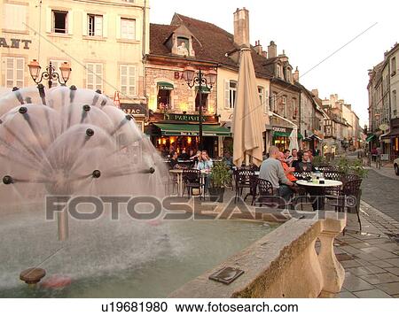 Stock Image -  France, Beaune, Burgundy, Cote de Beaune, Cote d'Or, Europe, Burgundy Wine Region, downtown, outdoor cafT. Fotosearch